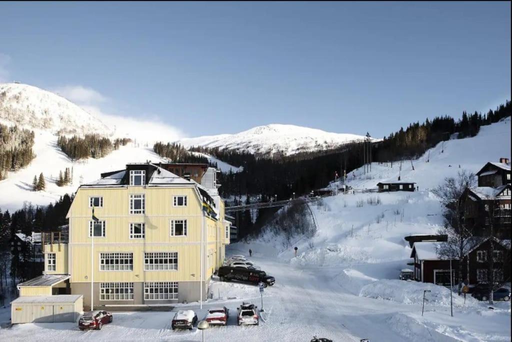Chic Are Apt For 6 Ski-In-Ski-Out With Sauna 外观 照片